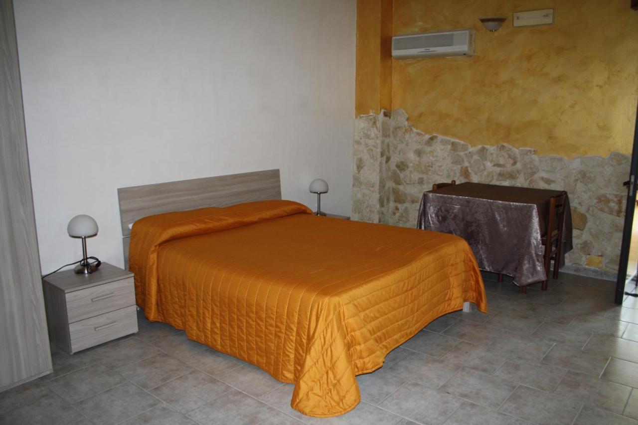 B&B Borgo Pileri Mazzarino Exterior foto